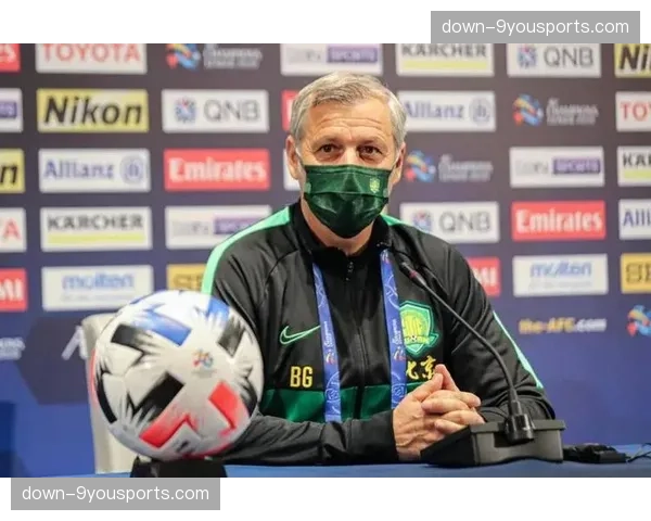 里尔主帅热内西奥父亲离世后坚持带队出征