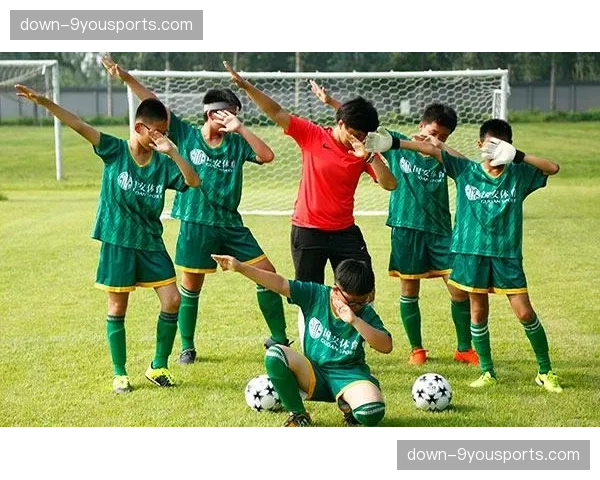 欧冠主题青少年足球训练营在四强城市同步启动